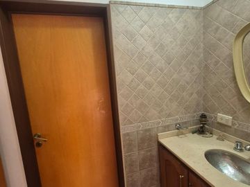 Casa en venta, Barrio Centro América