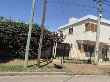 Casa en venta, Barrio Centro América
