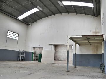 VENTA - Galpón con Casa 2 Dormitorios y Cochera - Zona Sur-Rosario