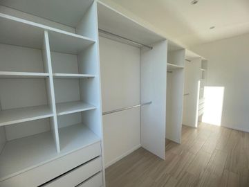 Venta Casa Área 1 San Sebastián - 4 ambientes