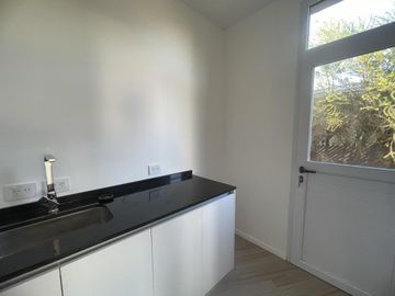 Venta Casa Área 1 San Sebastián - 4 ambientes