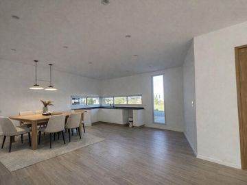 Venta Casa Área 1 San Sebastián - 4 ambientes