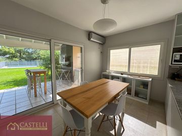 Casa en Venta en Ayres de Pilar 5 ambientes
