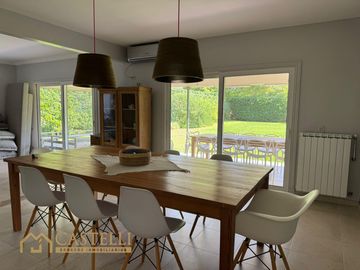 Casa en Venta en Ayres de Pilar 5 ambientes