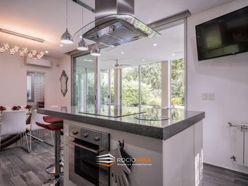 Casa a la venta en Country Banco Provincia