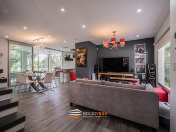 Casa a la venta en Country Banco Provincia