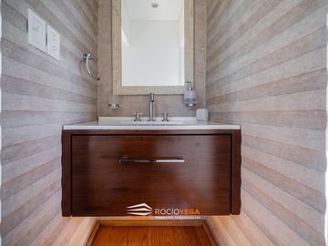 Casa a la venta en Country Banco Provincia
