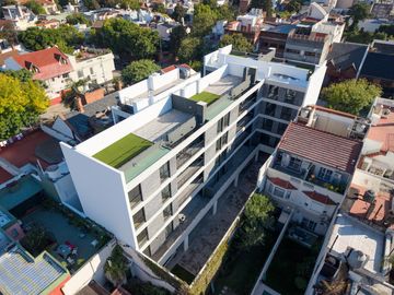 Con balcón Terraza, Departamento 4 ambientes en Parque Chacabuco – Excelente ubicación