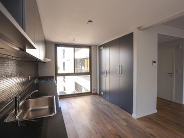 Con balcón Terraza, Departamento 4 ambientes en Parque Chacabuco – Excelente ubicación