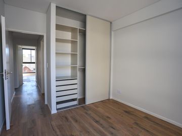 Con balcón Terraza, Departamento 4 ambientes en Parque Chacabuco – Excelente ubicación