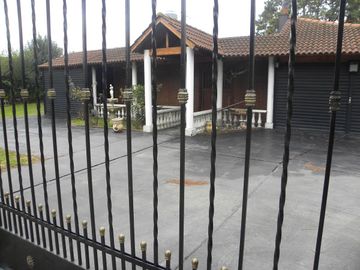 Quinta  en venta en Gonzalez Catan