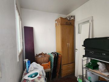 Departamento en Venta de 4 ambientes con dependencia. Cochera fija y cubierta