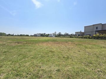 Terreno en venta en Azurra sector 2
