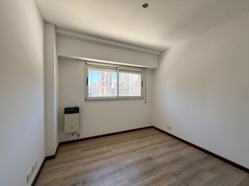 Venta departamento 1 dormitorio con balcón Nuestra Señora de Lourdes, Rosario