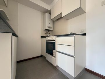 Venta departamento 1 dormitorio con balcón Nuestra Señora de Lourdes, Rosario