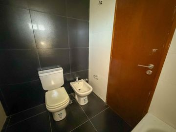 Venta departamento 1 dormitorio con balcón Nuestra Señora de Lourdes, Rosario