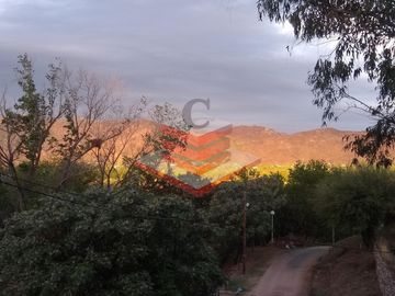 EN VENTSA COMPLEJO DE 2 CABAÑAS EN SIQUIMAN FRENTE AL LAGO CON VISTA A LAS SIERRAS REF: 2024