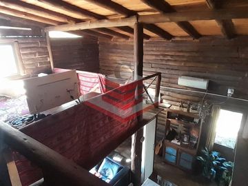 EN VENTSA COMPLEJO DE 2 CABAÑAS EN SIQUIMAN FRENTE AL LAGO CON VISTA A LAS SIERRAS REF: 2024