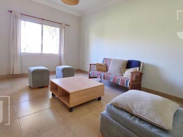 Casa moderna en venta con pileta en San Alfonso | 4 ambientes | Excelente calidad constructiva