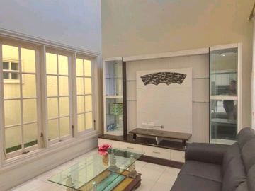 Jual Rmh diCitraland Cluster depan surabaya Barat