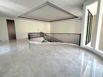 Jual Rmh diCitraland Utama Surabaya Barat