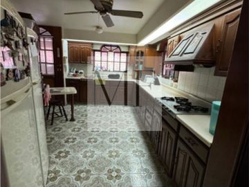 CASA EN VENTA LOMAS DEL VALLE