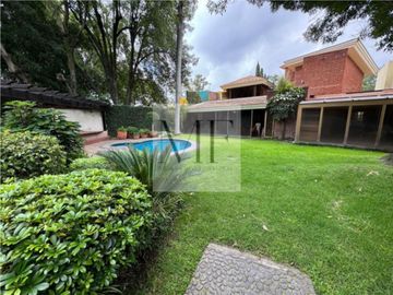CASA EN VENTA LOMAS DEL VALLE