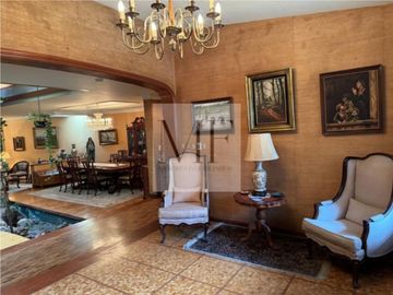 CASA EN VENTA LOMAS DEL VALLE