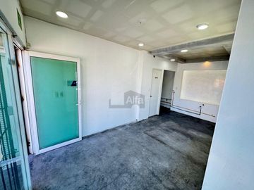LOCAL COMERCIAL EN RENTA EN AV. HIMNO NACIONAL