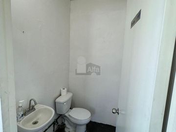 LOCAL COMERCIAL EN RENTA EN AV. HIMNO NACIONAL