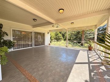 VIVE EL LUJO EN PIRQUE, 5000MT2, JARDIN Y CONFORT TOTAL