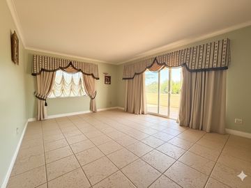 VIVE EL LUJO EN PIRQUE, 5000MT2, JARDIN Y CONFORT TOTAL