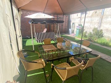 HERMOSA CASA CON GRAN COMEDOR Y SALA DE ESTAR