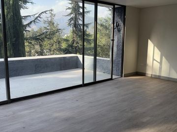 CASA FAMILIAR 5D LO BARNECHEA 4200 M2 PISCINA