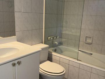CASA FAMILIAR 5D LO BARNECHEA 4200 M2 PISCINA