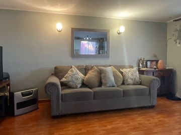 CASA 3D/1B EN PASAJE PUENTE ALTO ESTACIONAMIENTO
