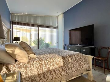 HERMOSA CASA NEOCHILENA EN VENTA, PIEDRA ROJA, CHICUREO