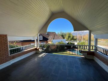 CASA REMODELADA SANTUARIO DEL VALLE 5D PISCINA JARDIN