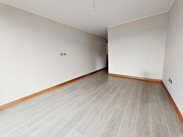 ESTRENA UNA CASA NUNCA HABITADA EN SANTA ELENA, CHICUREO
