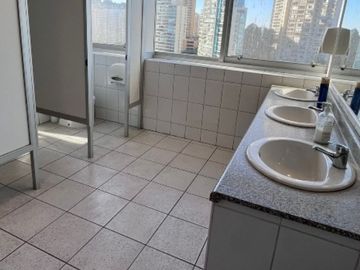 EN ARRIENDO OFICINA EN MALL MARINA