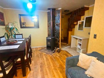 CASA FAMILIAR EN EXCELENTE SECTOR BOSQUE ENTRE RÍOS