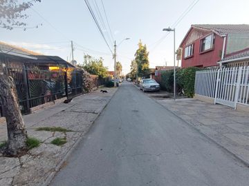 VENDO CASA AMOBLADA EN MAIPU 4 HABITACIONES 2 BAÑOS