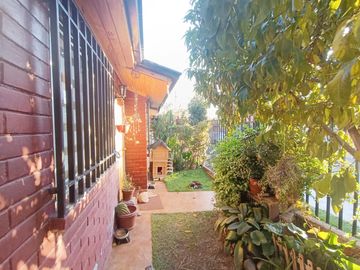 VENDO CASA AMOBLADA EN MAIPU 4 HABITACIONES 2 BAÑOS