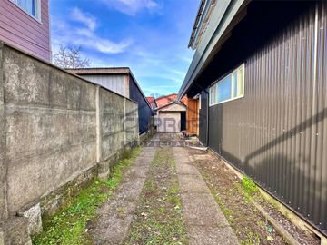 ALTO POTENCIAL, VISTA AL MAR, CASA REMODELADA CENTRO ANCUD
