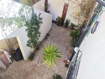 VENTA Casa 3 ambientes con local en Lomas.