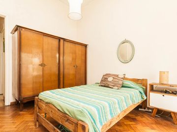 VENTA Casa 3 ambientes con local en Lomas.