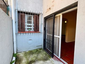 Departamento Tipo Casa en alquiler en Wilde Centro