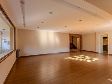 EXCELENTE CASA CHALET 6 AMBIENTES EN ADROGUE