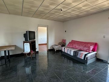 VENTA CASA 268M2 - 10 AMB – EL CARMEN