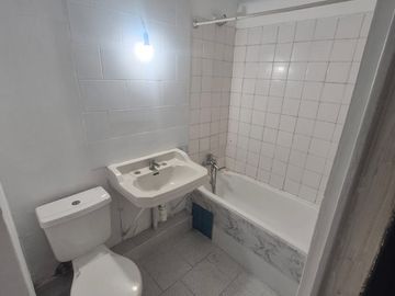 5 DE ABRIL / ESQUINA BLANCA